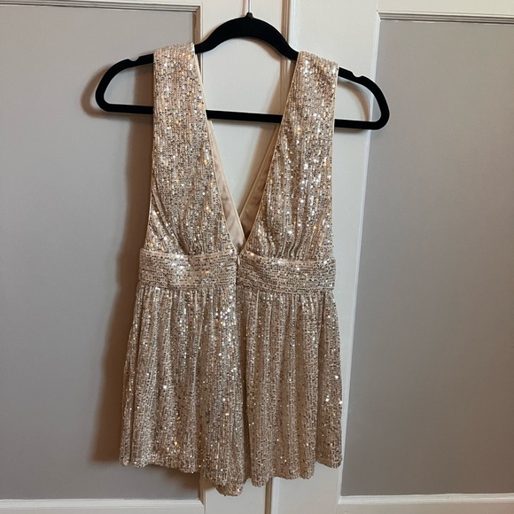 Champagne Sequin Plunge Sleeveless Romper - Picture 3 of 9